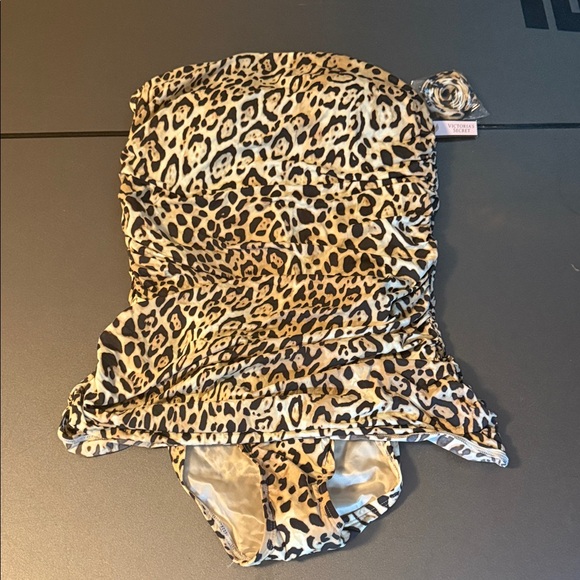 Victoria's Secret Other - Leopard Print Victoria’s Secret Swimsuit